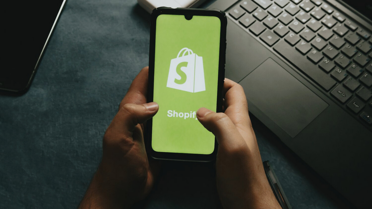 Smartphone Shopify